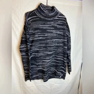 Women's Talbots Black and White Sweater Size M
